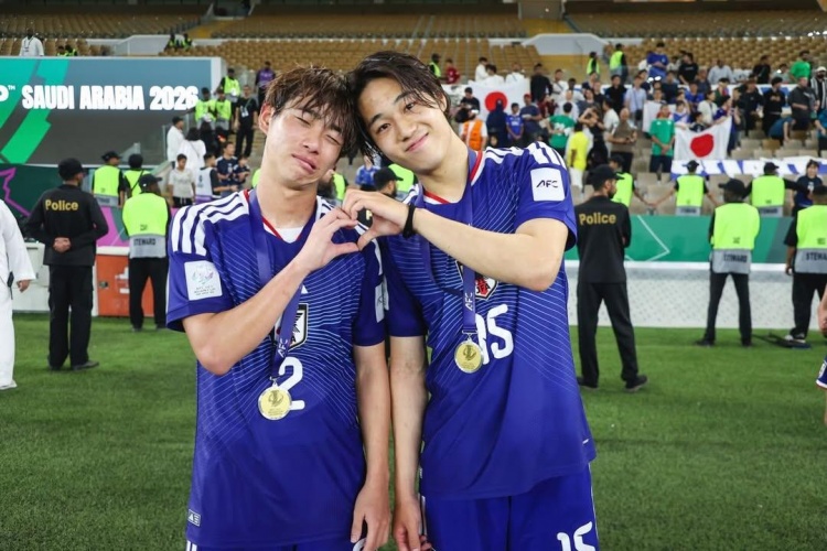 官宣｜姆布里·亚姆卡姆加盟武汉三镇