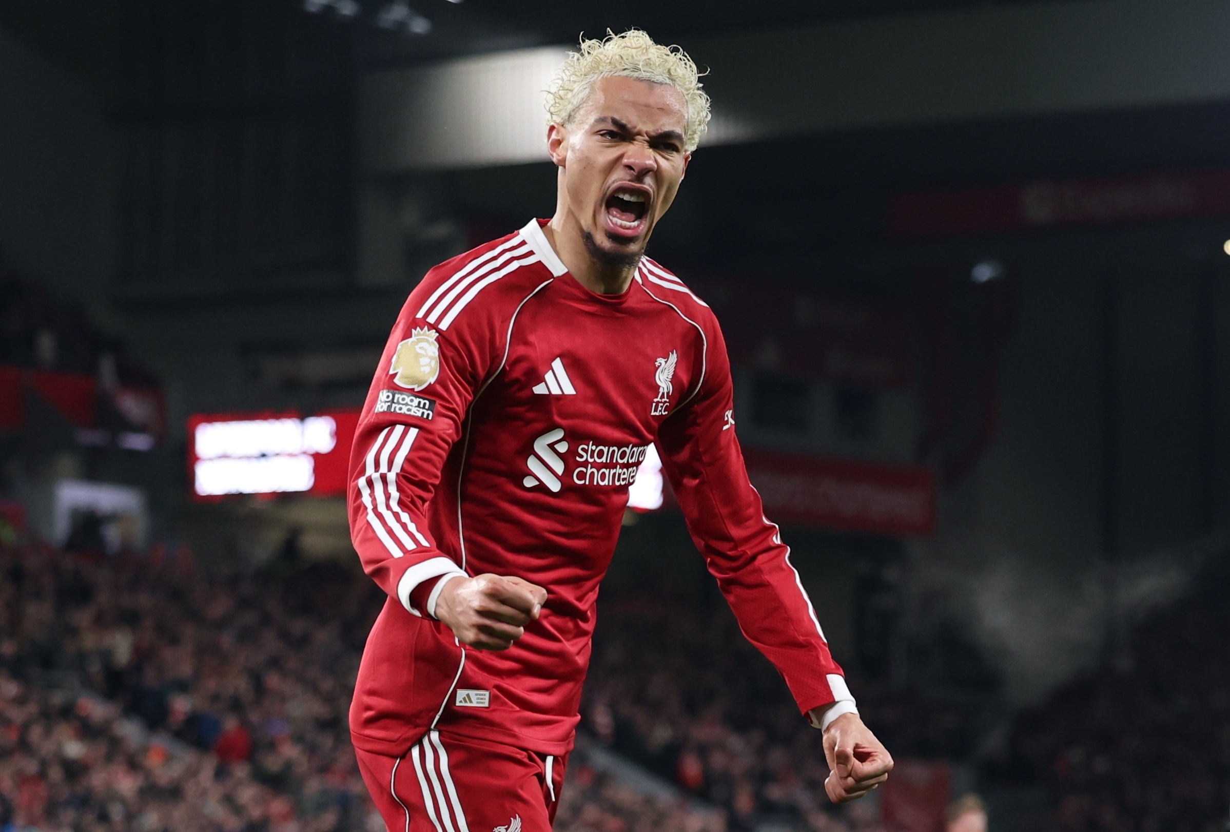 大为震撼！方镜淇手指错位+队医现场复位，古斯塔沃直接看呆了！